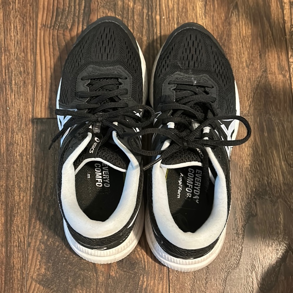 asics gel contend 7
